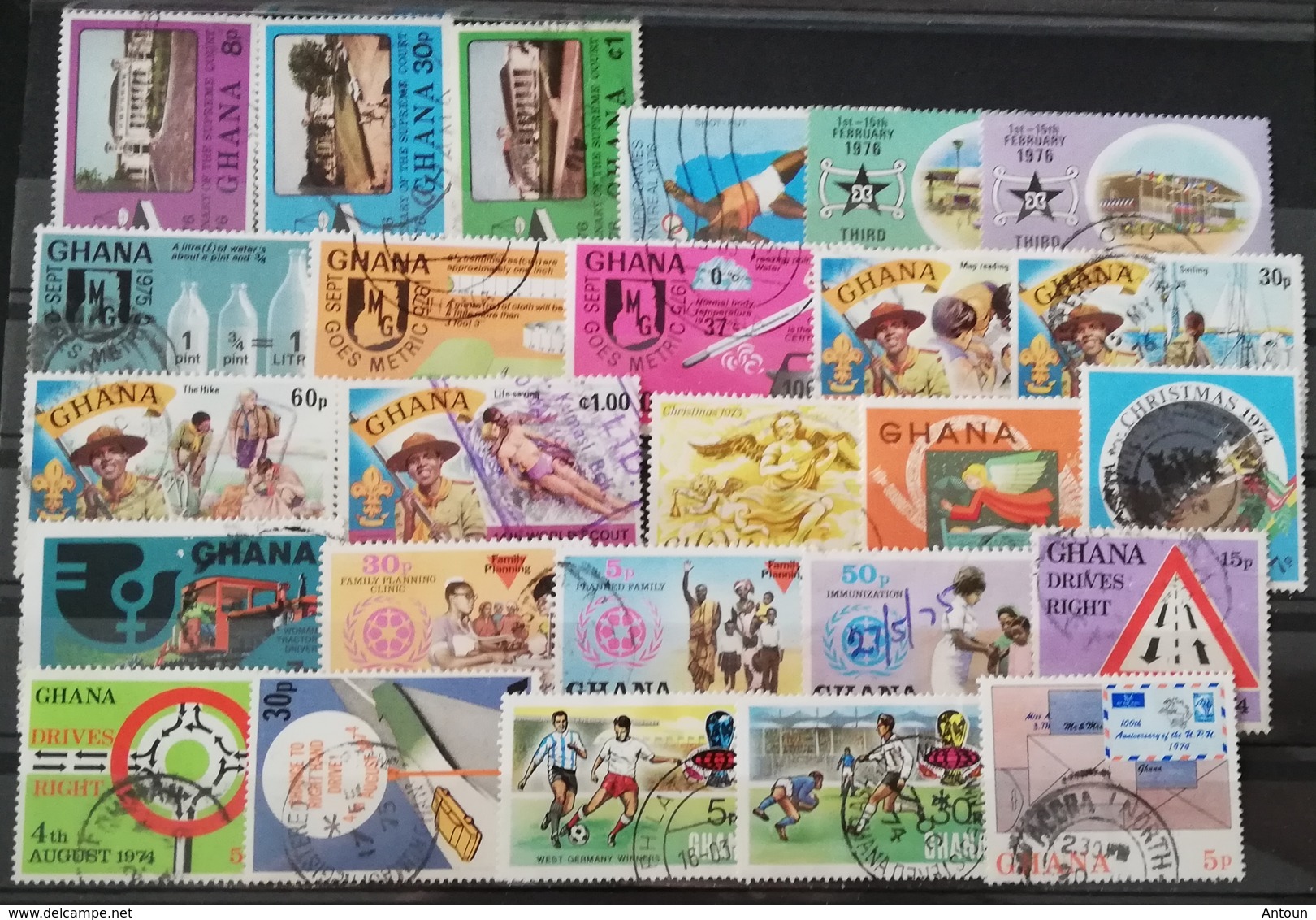 Ghana Mixed LOT USED  Postage Fee To Be Added On All Items - Ghana (1957-...)