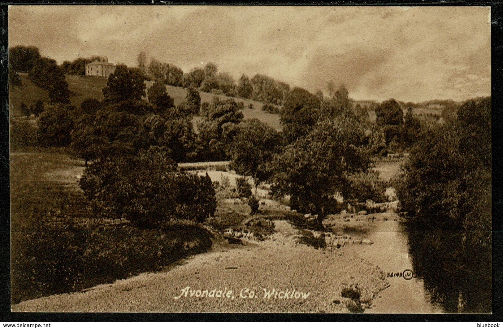 Ref 1308 - Postcard - Avondale County Wicklow - Ireland Eire - Wicklow