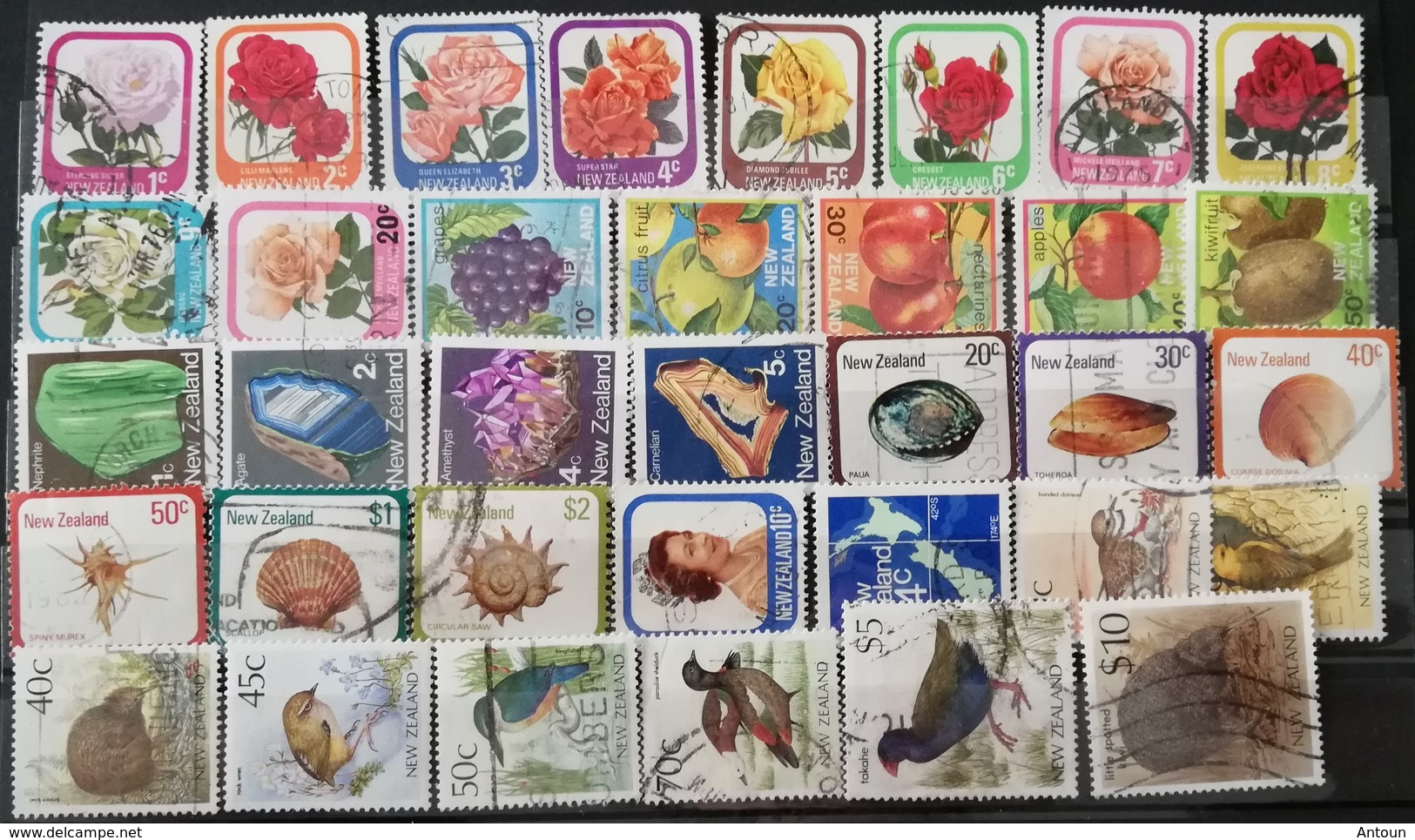 New Zealand   USED LOT POSTAGE FEE TO BE ADDED ON ALL ITEMS - Used Stamps