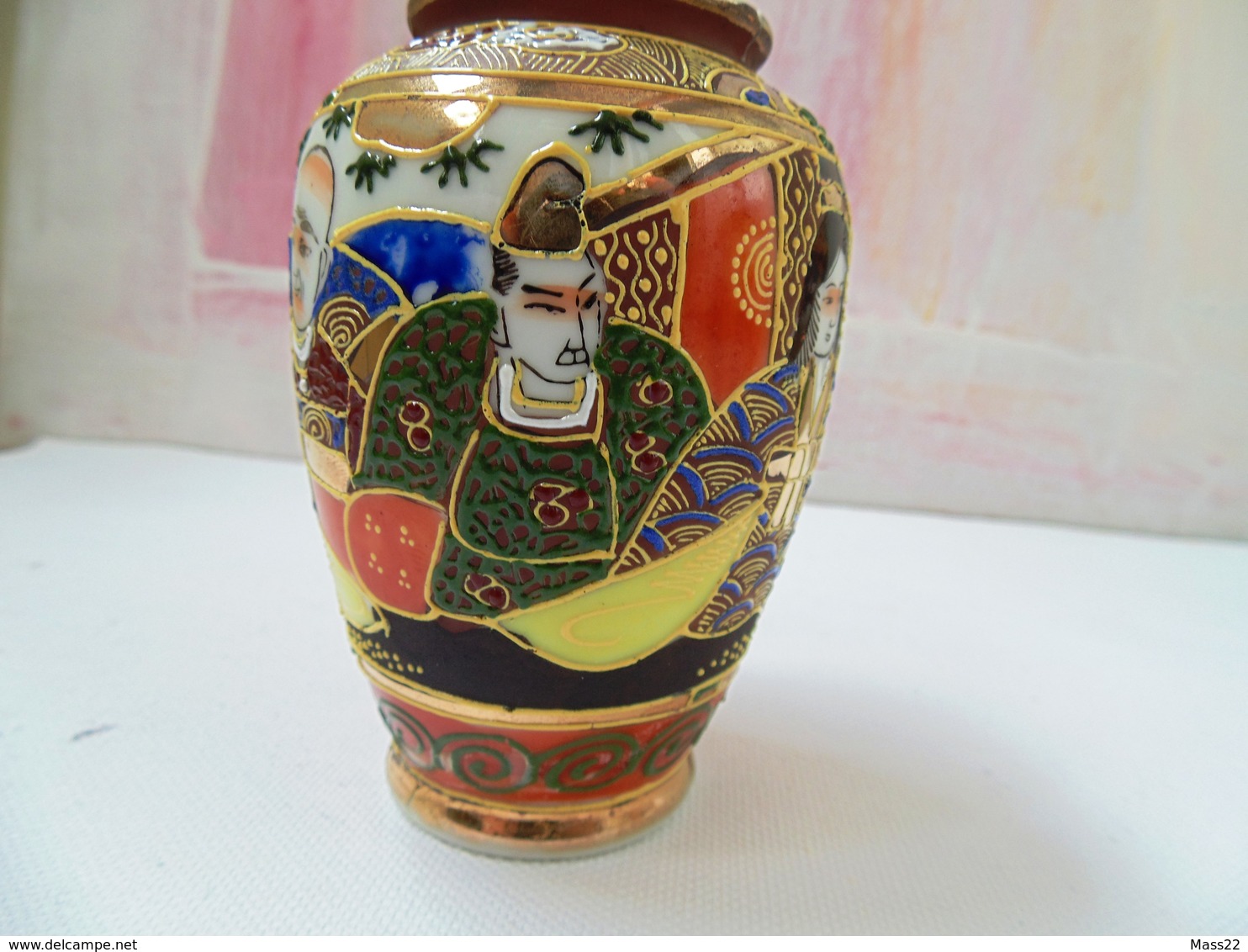 Satsuma Style - Japan Vase - Damaged on the Bottom