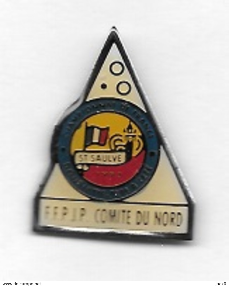 * Pin's  Ville, F.F.P.J.P, Sport  Pétanque  Championnat  De  France Doublette  Et  Tête à Tête, ST  SAUVE En 1993 ( 59 ) - Pétanque