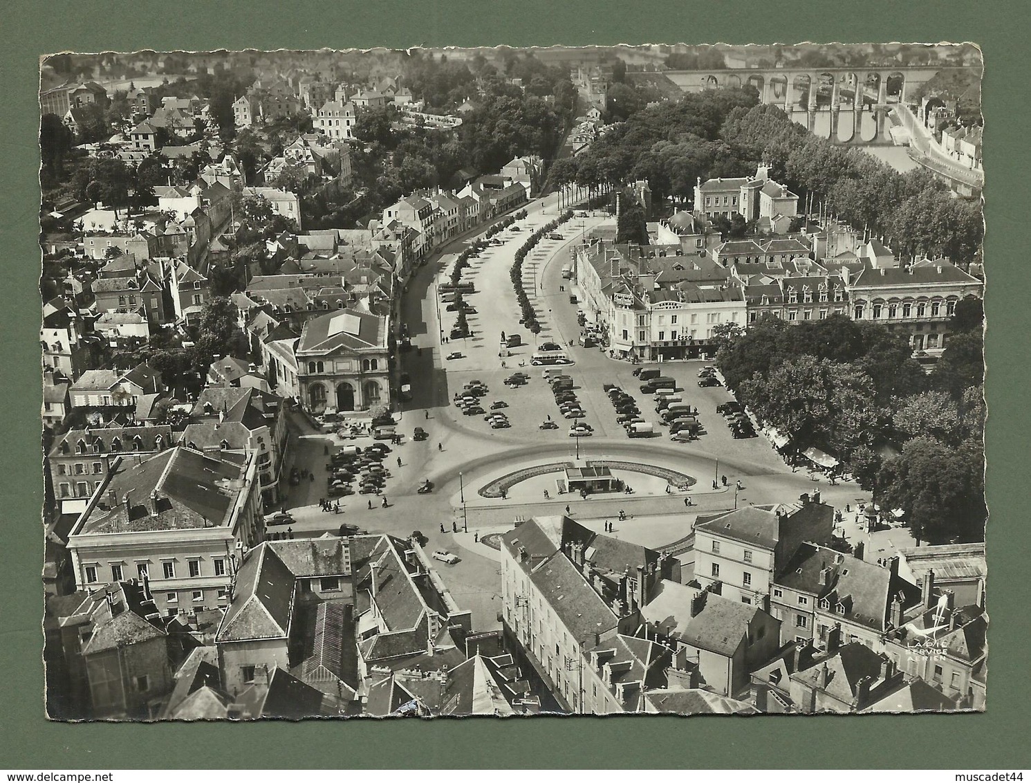 CARTE POSTALE 53 MAYENNE LAVAL PLACE DE LA MAIRIE ET LES PROMENADES DE CHANGE - Laval