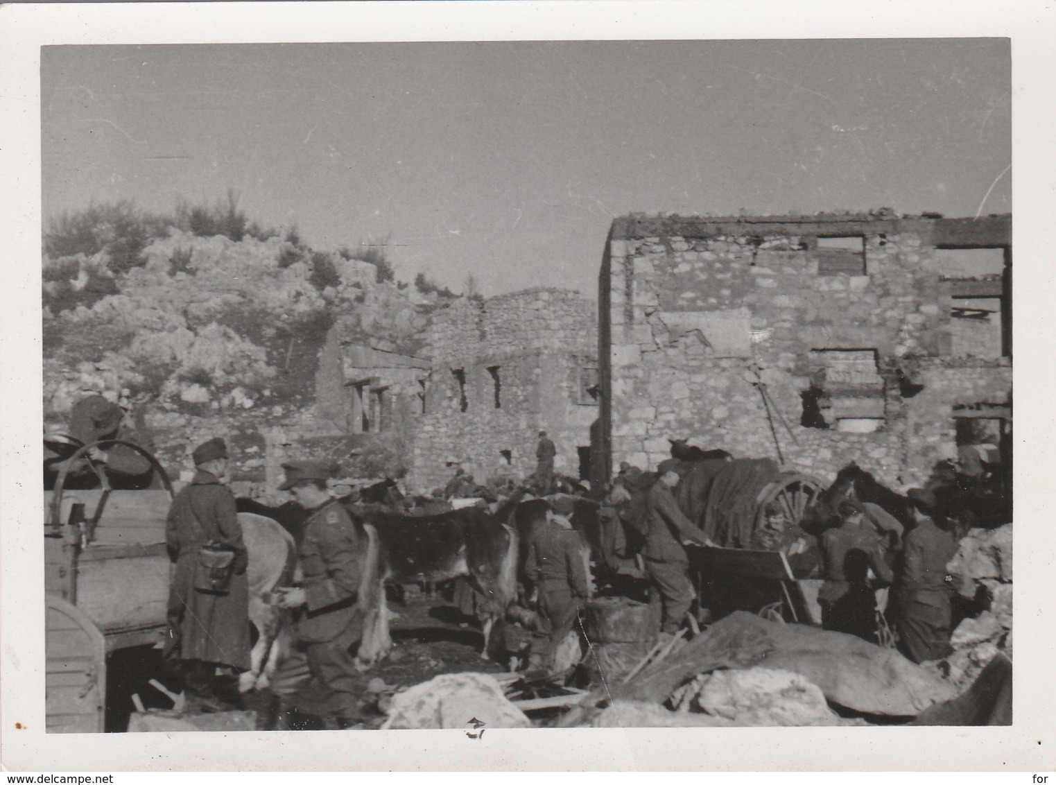 Cavalerie Allemande :  Halte Dans Les Ruines - ( Format 12,3cm X 9cm ) - Voir Au Dos Explication - War, Military