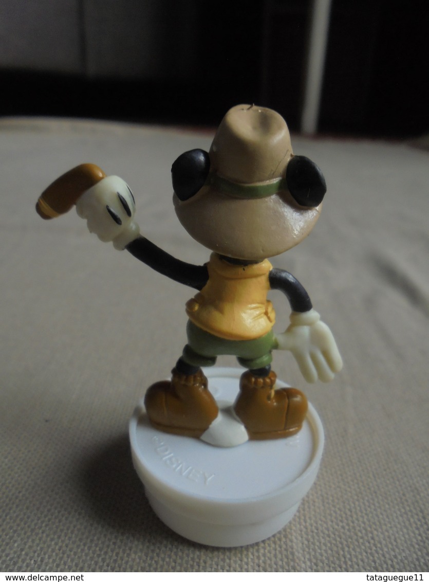 Vintage - Figurine Disney Mickey Mouse Joue Au Boomerang Bouchon Smarties Nestlé - Disney