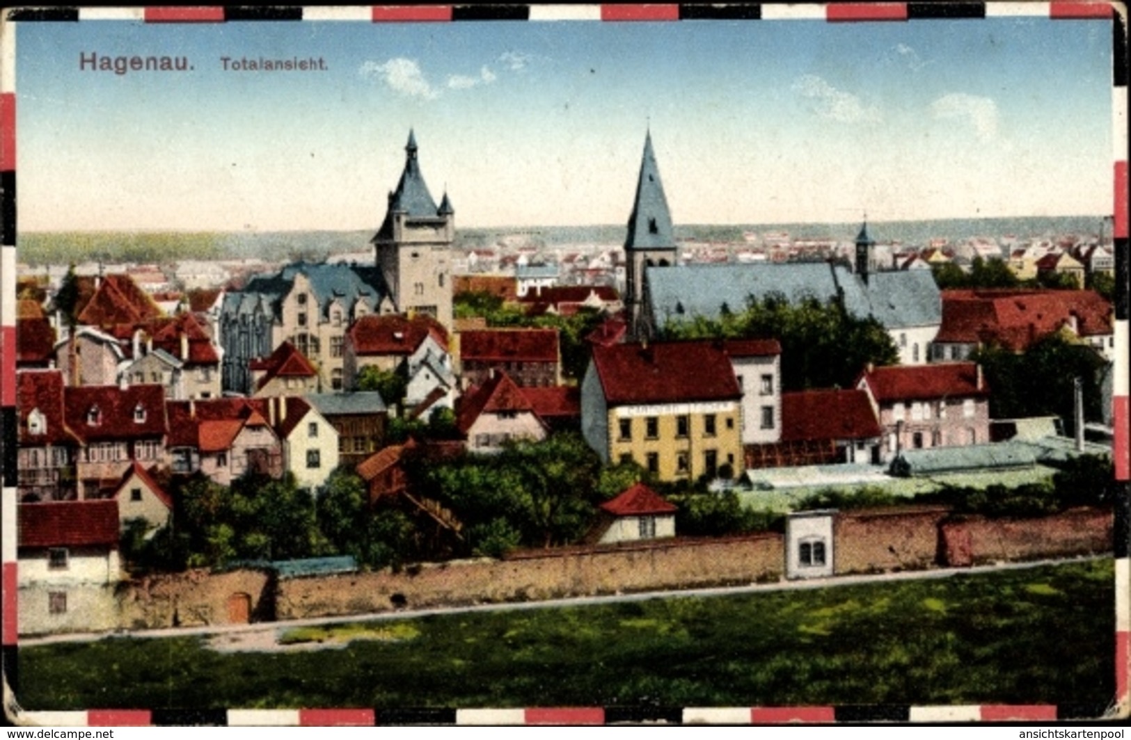 Passepartout Cp Haguenau Hagenau Im Elsass Bas Rhin, Totalansicht Vom Ort, Kirche, Rathaus, Mauer - Autres & Non Classés