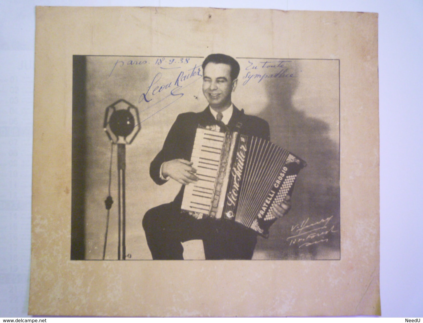 GP 2019 - 1935  Grande Photo Dédicacée De Leon RAITER  Accordéoniste  1938   XXX - Andere & Zonder Classificatie