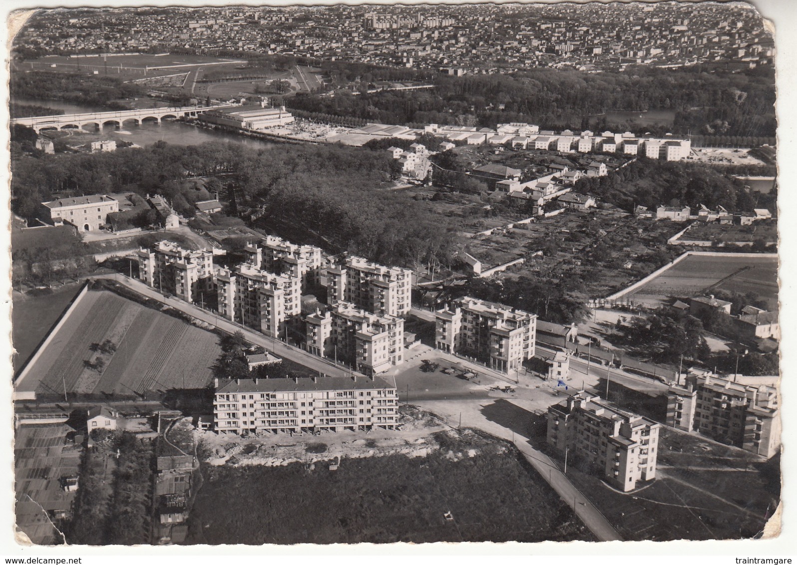 69 - Montessuy-caluire - Vue Générale Aérienne Sur Les Cités - COINS USES - Caluire Et Cuire