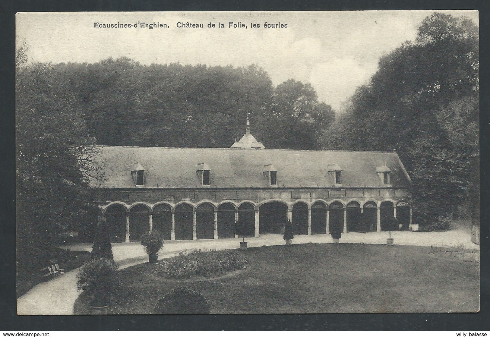 +++ CPA - ECAUSSINNES D'ENGHIEN - Château De La Folie - Les Ecuries  // - Ecaussinnes