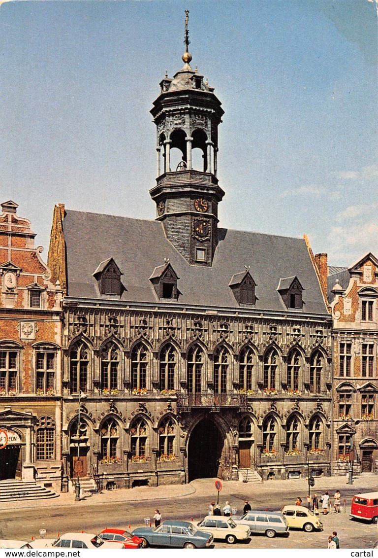 CPM - MONS - Hôtel De Ville - Mons