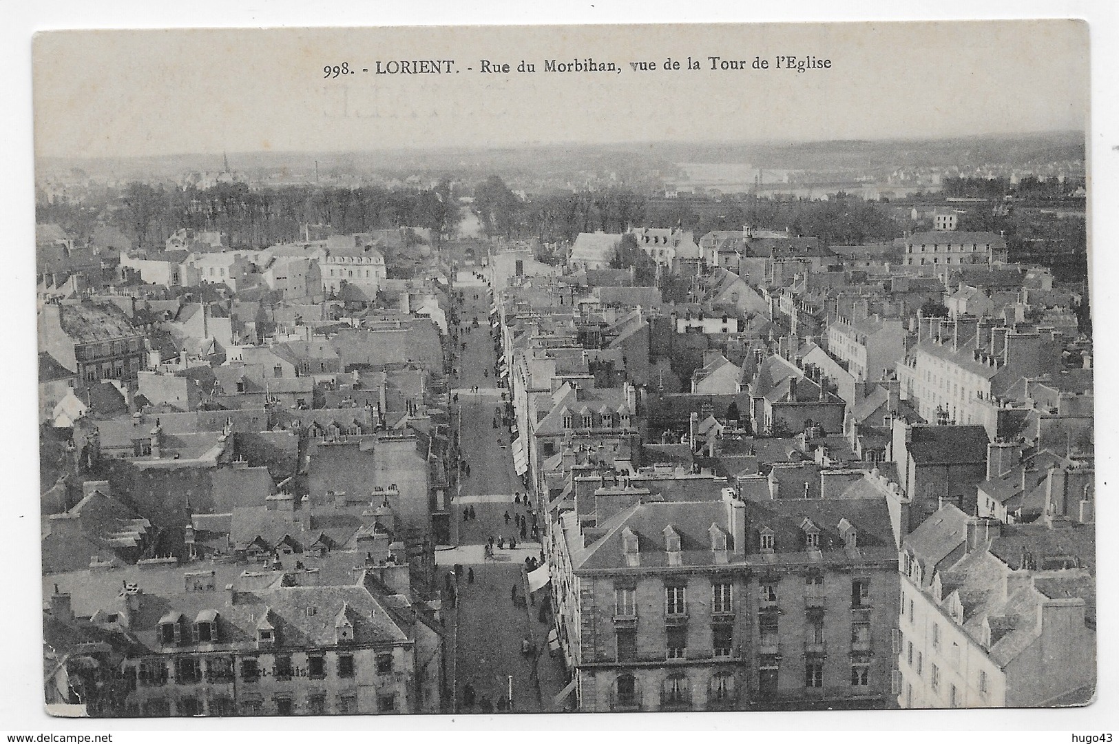 LORIENT EN 1915- N° 998 - RUE DU MORBIHAN VUE DE LA TOUR DE L' EGLISE - CASURE ANGLE BAS A GAUCHE - CPA VOYAGEE - Lorient