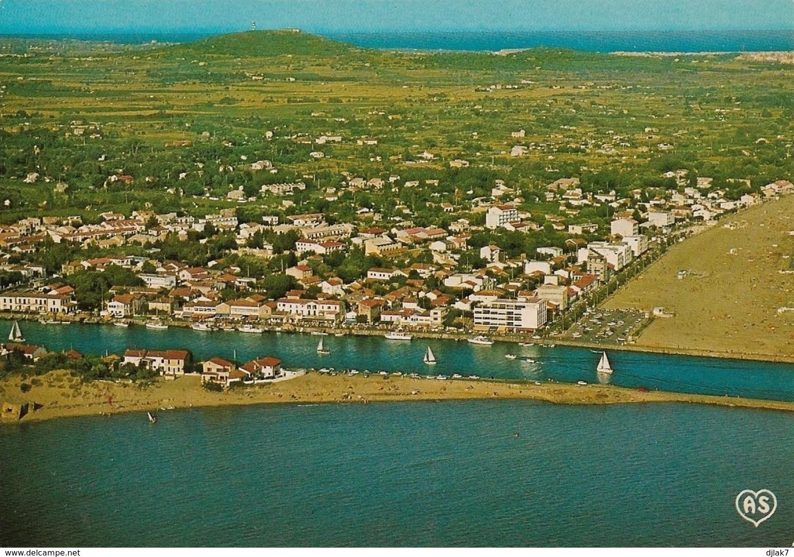 34 Vue Panoramique Aérienne Sur Le Grau D'Agde Et Au Premier Plan La Tamarissière (2 Scans) - Agde