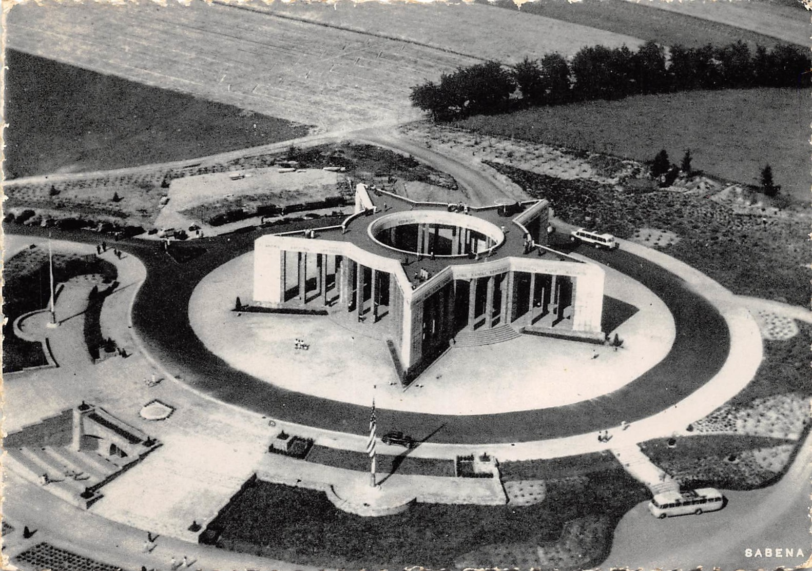 Bastogne - Mémorial De La Bataille Du Saillant - Vue Aérienne SABENA - Bastogne