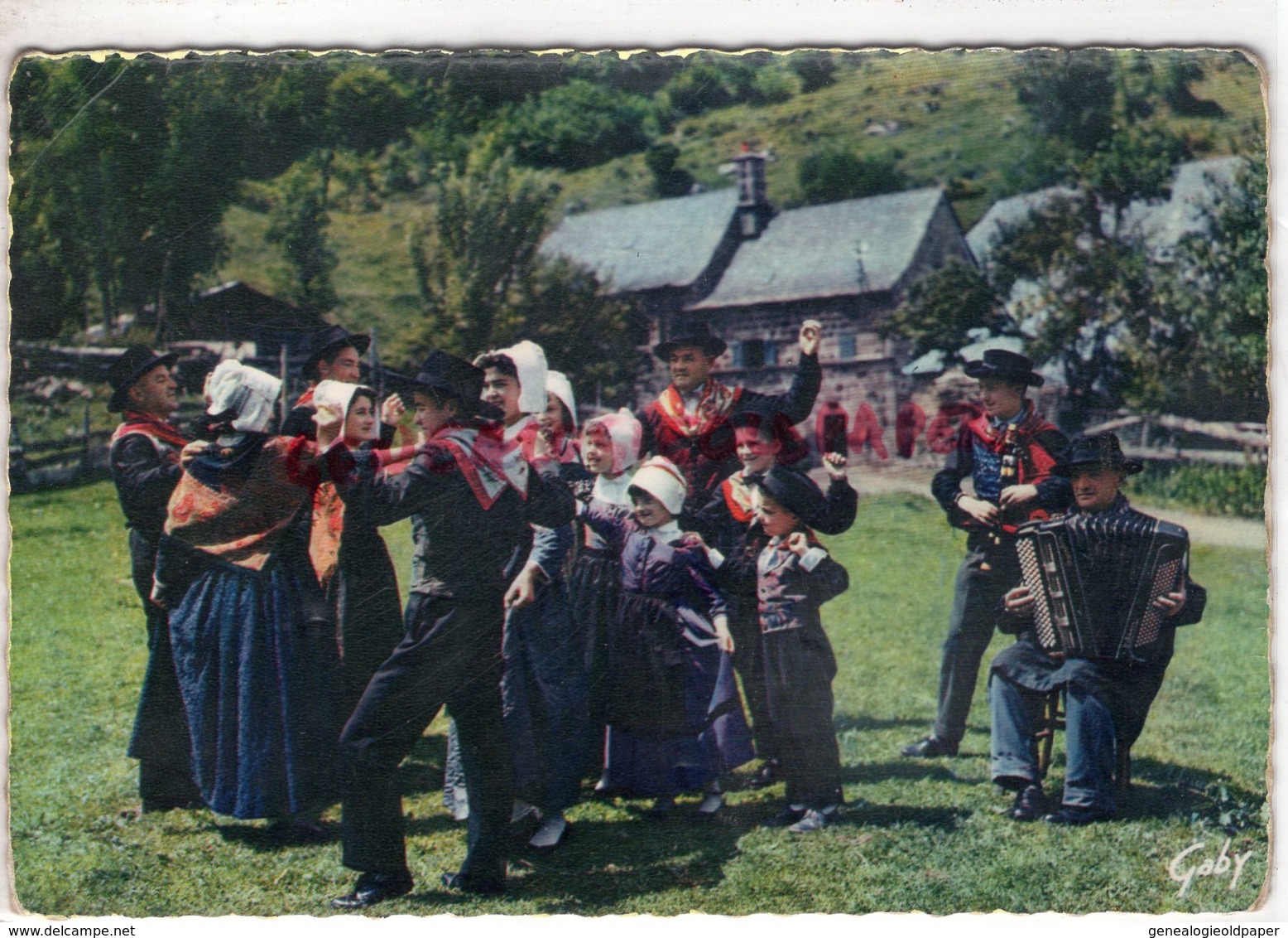 15- MURAT - GROUPE FOLKLORIQUE LA BOURREE DE MURAT  A LBEPIERRE AU PIED DU PLOMB DU CANTAL - Murat