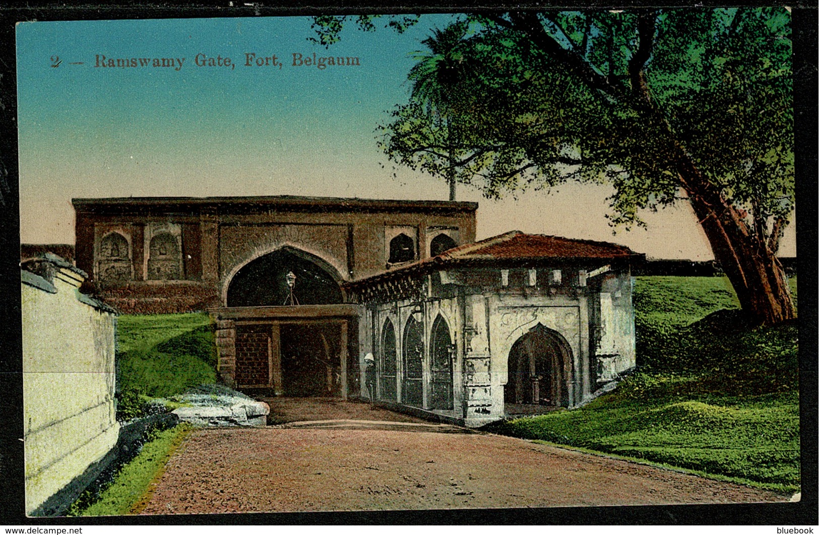 Ref 1322 - Early Postcard - Ramswamy Gate - Fort Belgaum - Karnataka State India - India