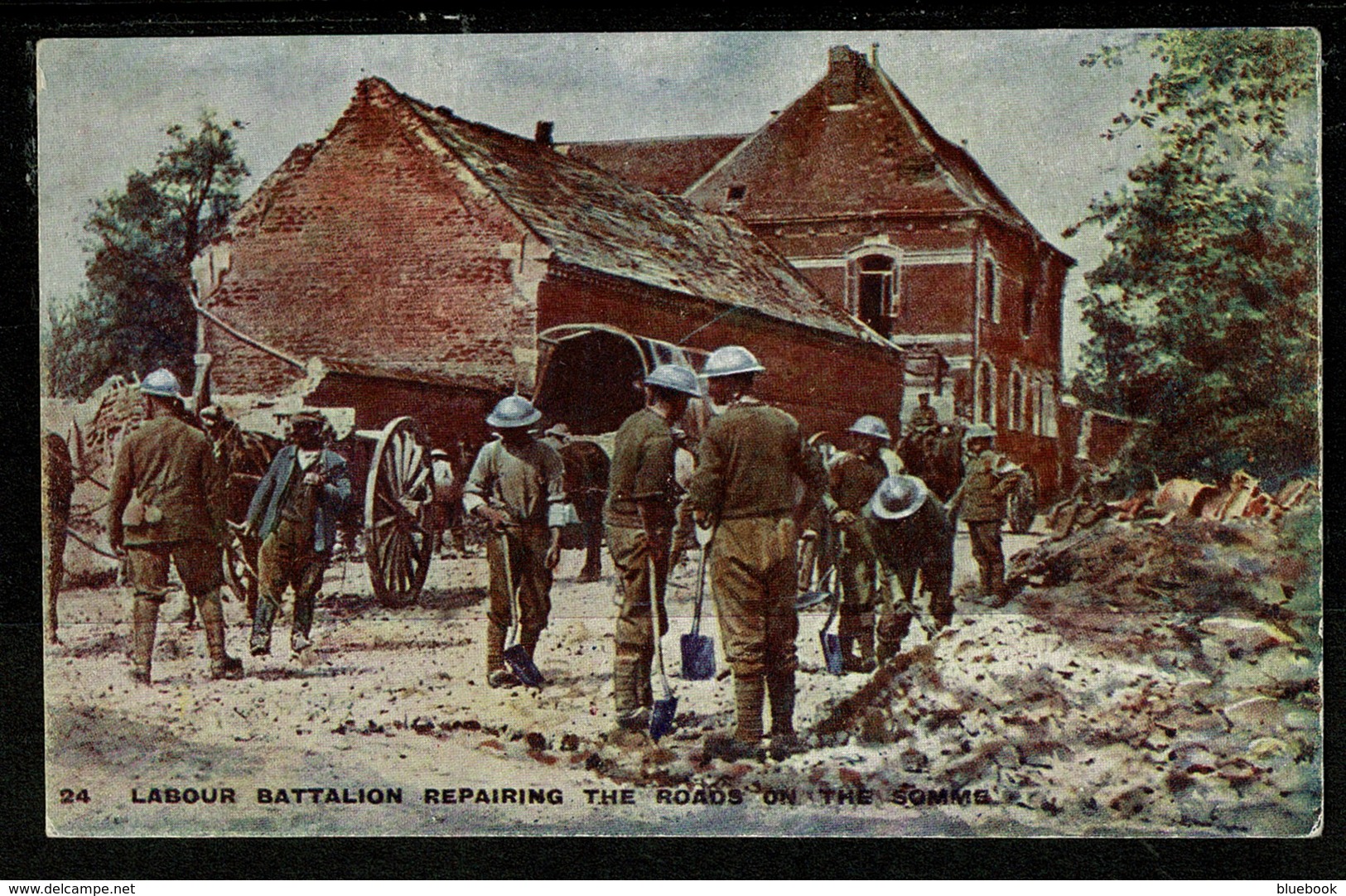 Ref 1322 - WWI Military Tit-Bits Postcard - Labour Battalion Repairing The Road On The Somme - Oorlog 1914-18