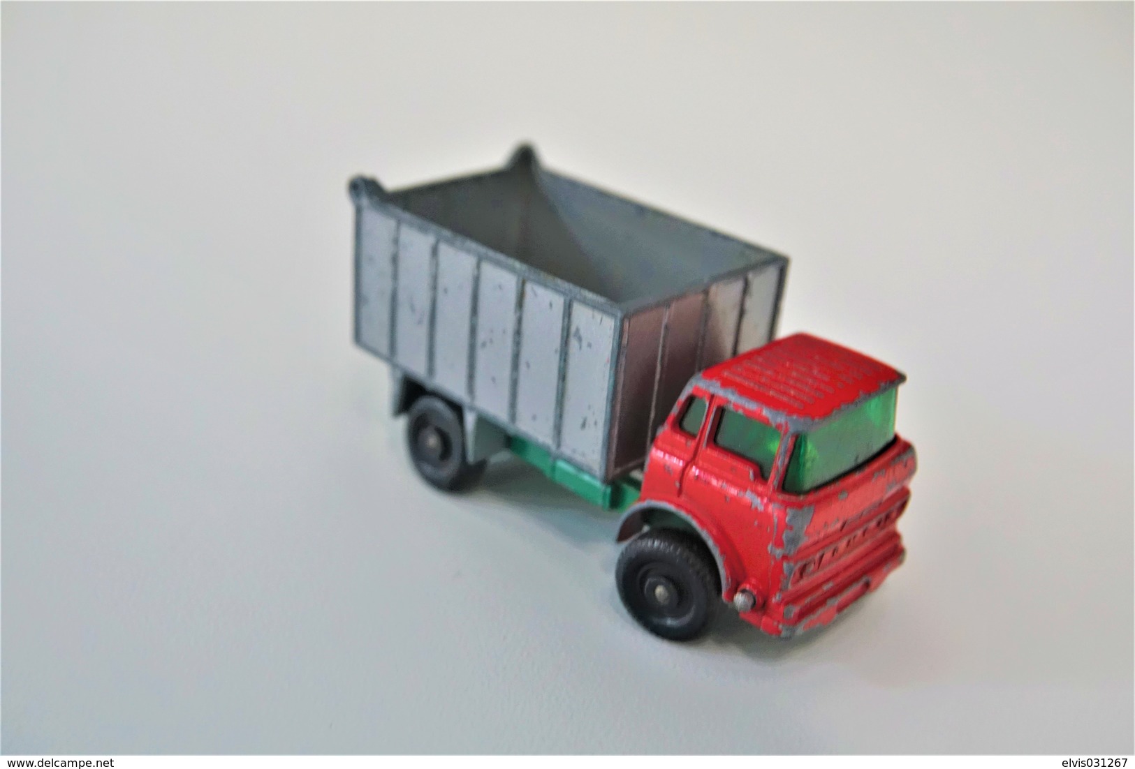 Matchbox Lesney 26C GMC TIPPER TRUCK - Regular Wheels, Issued 1968 - Matchbox