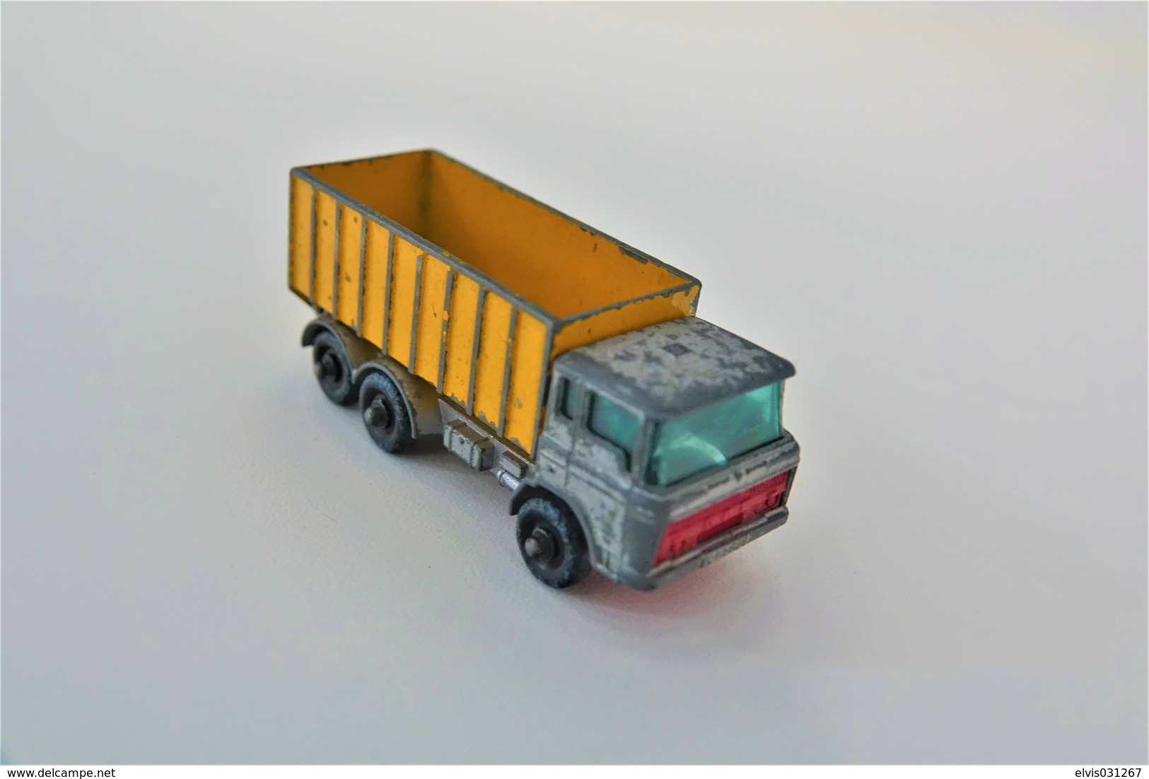 Matchbox Lesney 47C DAF TIPPER CONTAINER TRUCK - Regular Wheels, Issued 1968, Scale 1/64 - Matchbox (Lesney)