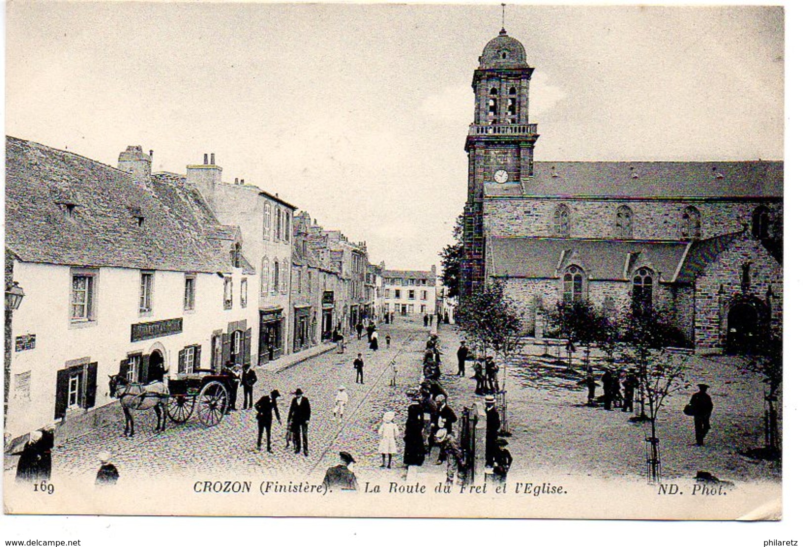 Crozon : La Route Du Fret Et L'église - Crozon