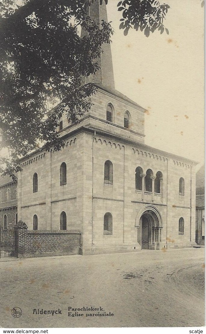 Aldenyck    Maaseik   -   Parochiekerk. - Maaseik