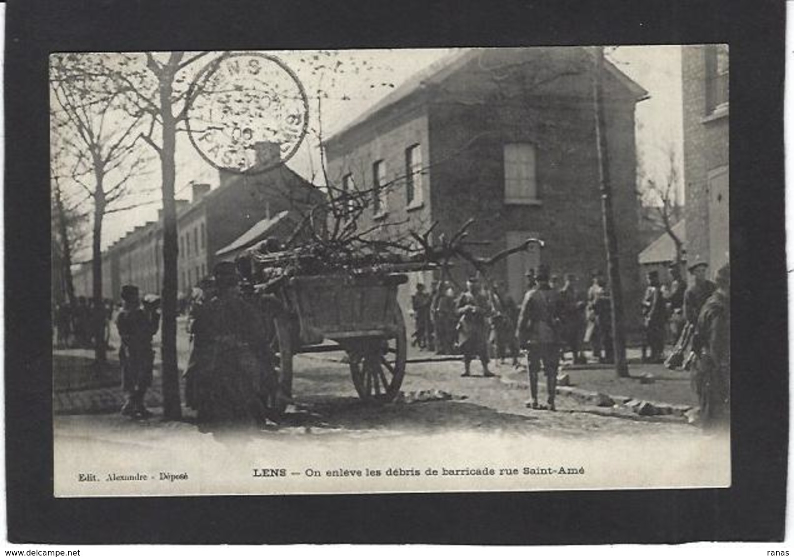 CPA Pas De Calais 62 Lens Grèves Cachet Non Circulé Barricades - Lens