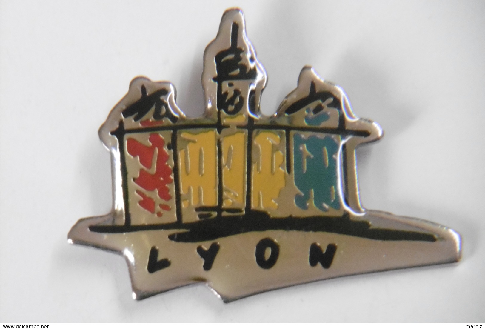 Pin's - Ville De LYON 69 RHÔNE - Villes