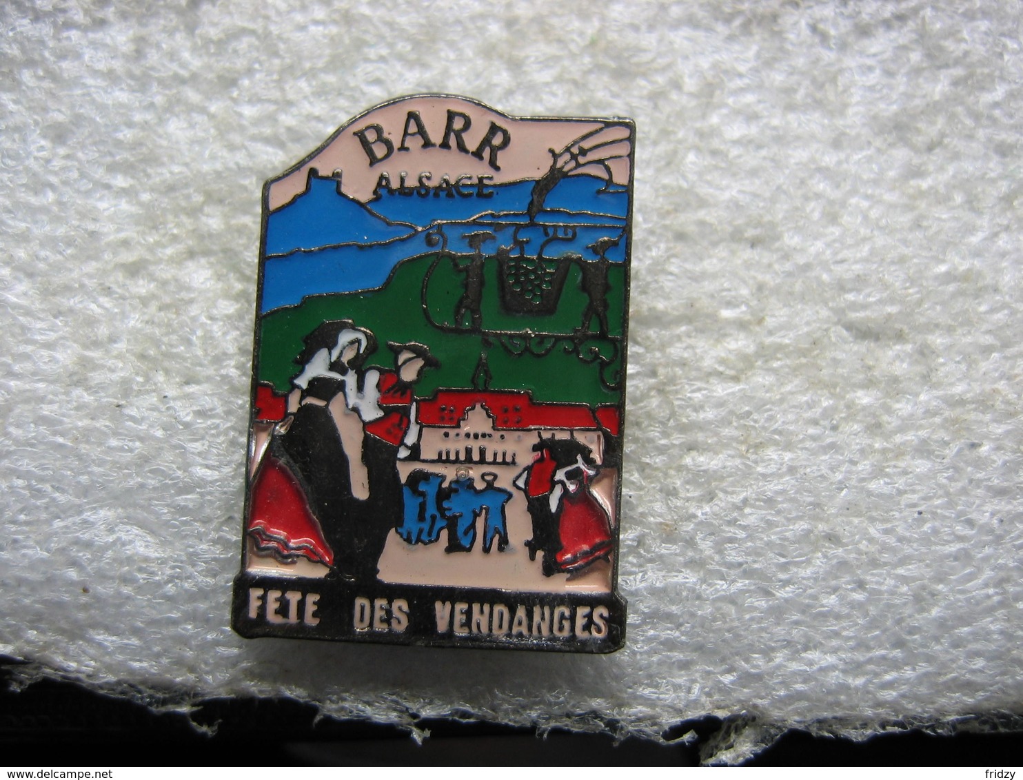 Pin's De La Fête Des Vendanges Dans La Ville De BARRen Alsace - Steden