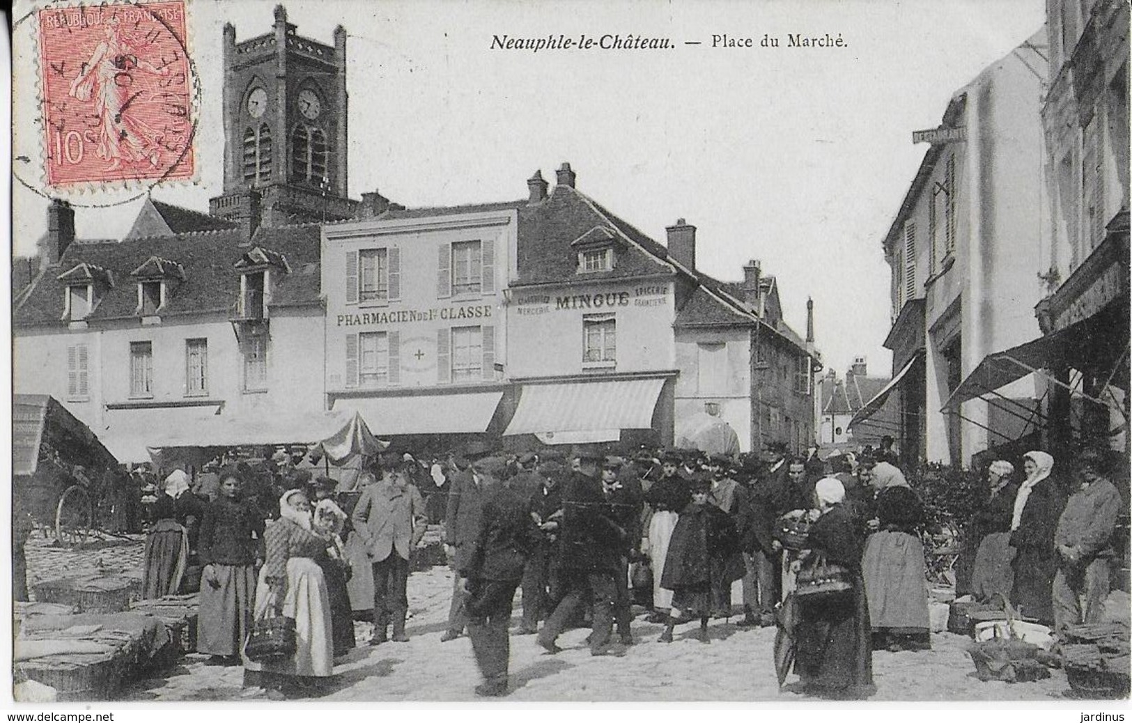 NEAUPHLE LE CHATEAU : Place Du Marché , Jour De Marché  (1905) - Neauphle Le Chateau