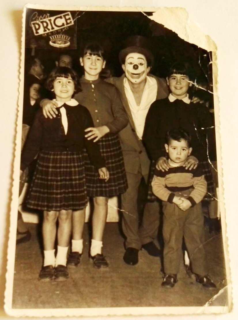 Vieille Photo, Old Photograph, Fotografía Antigua / Prix Du Cirque - Madrid, Enfants Et Clown, Children And Clown - Personas Anónimos