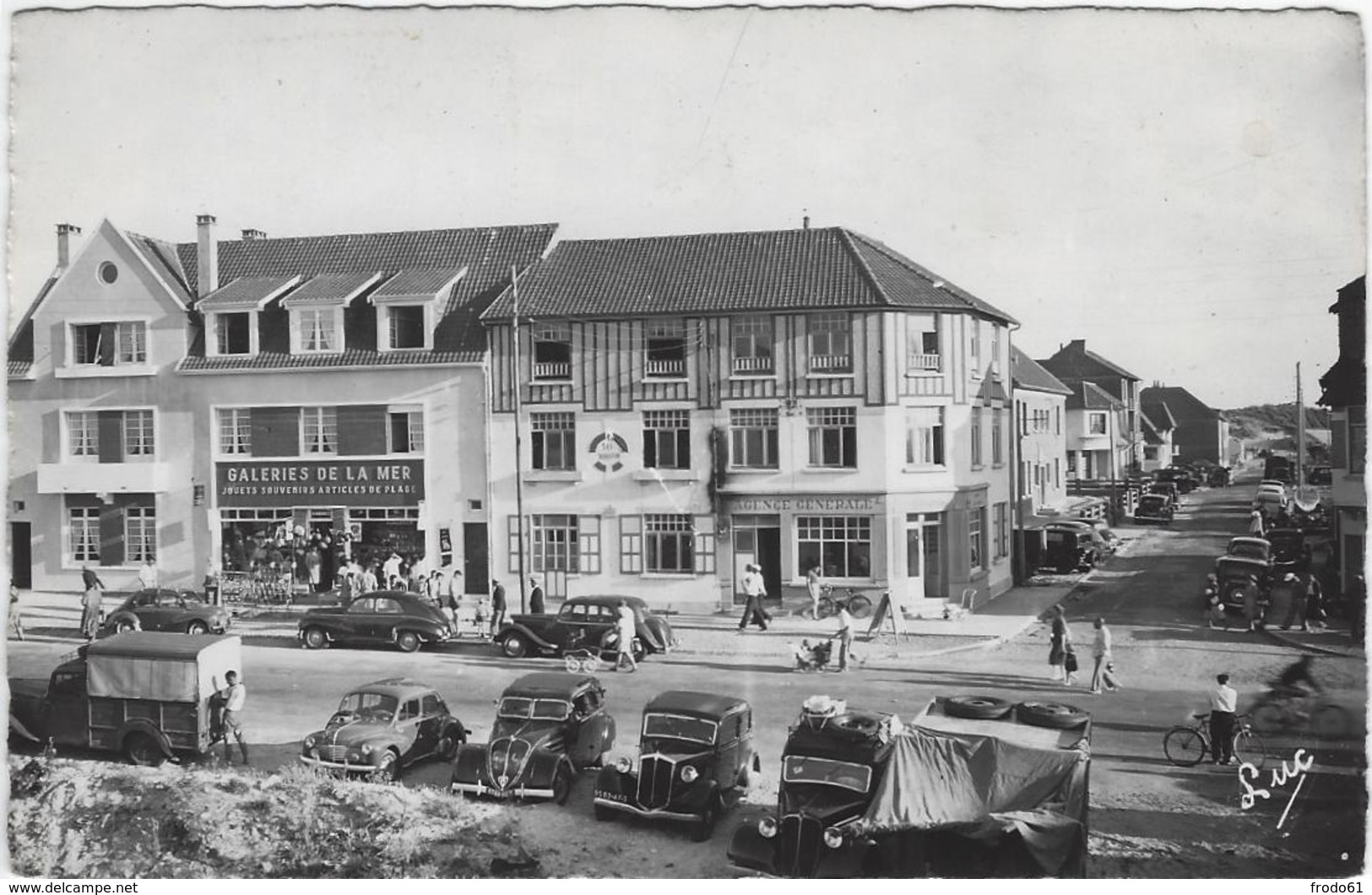 FORT MAHON PLAGE, L'AVENUE DE LA MER, LA COTE D'OPALE, VOITURES CITROËN - Fort Mahon