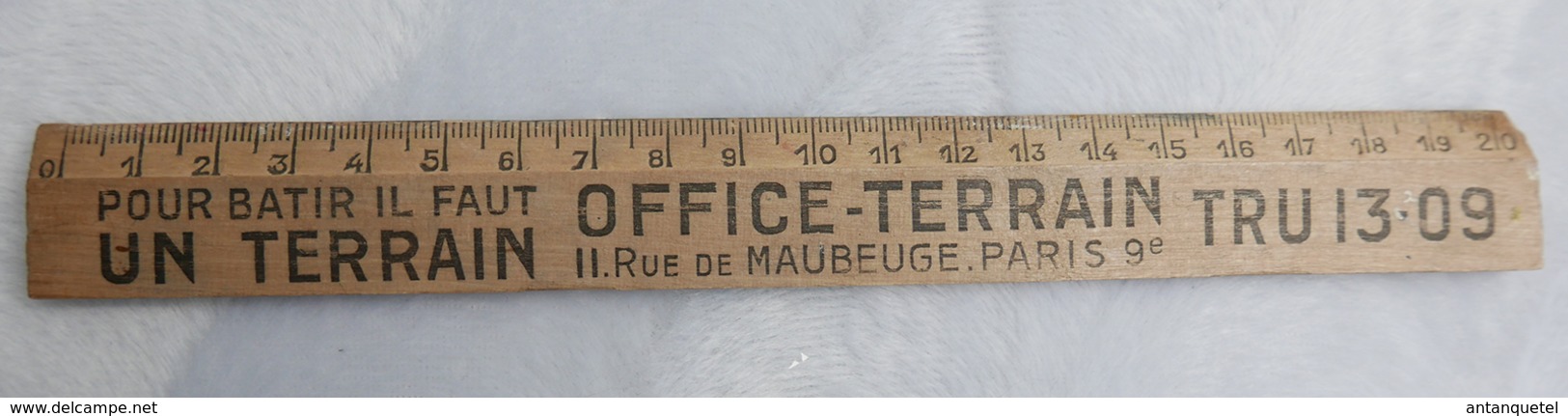 Règle En Bois Vintage Vingt Centimètres—Office Terrain—Paris—Années 50 - Autres & Non Classés