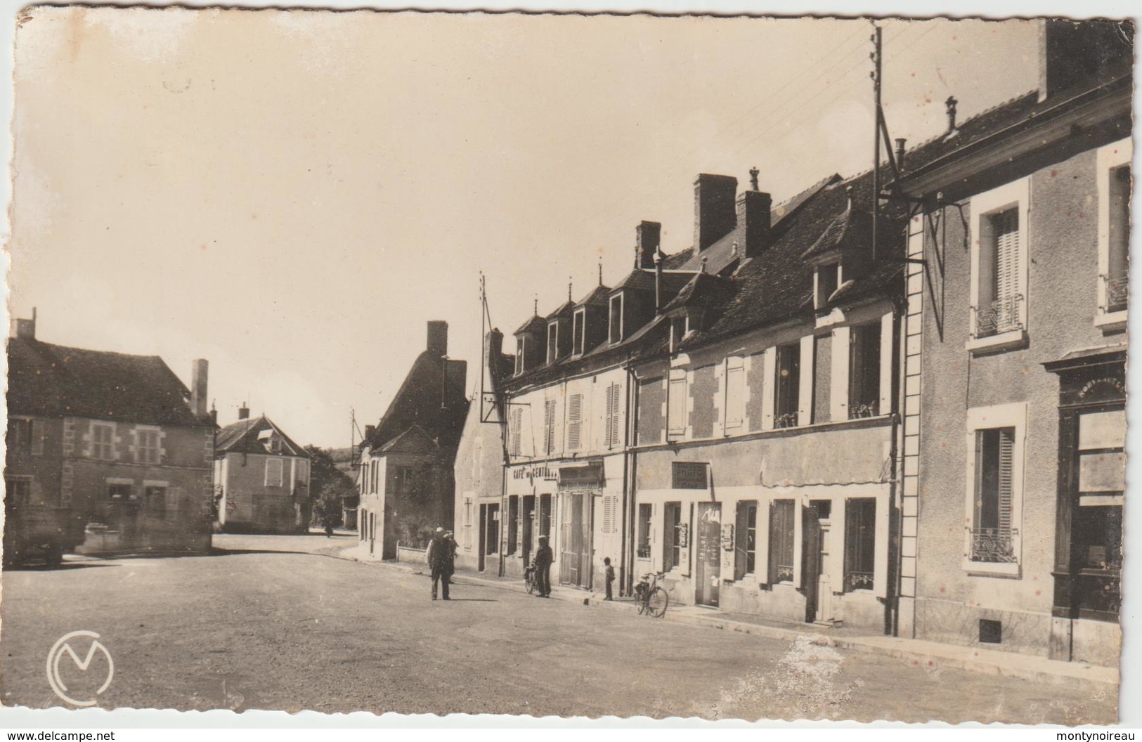 DAV : Nièvre :  BRINON  Sur   BEUVRON : La  Place  1956 - Autres & Non Classés