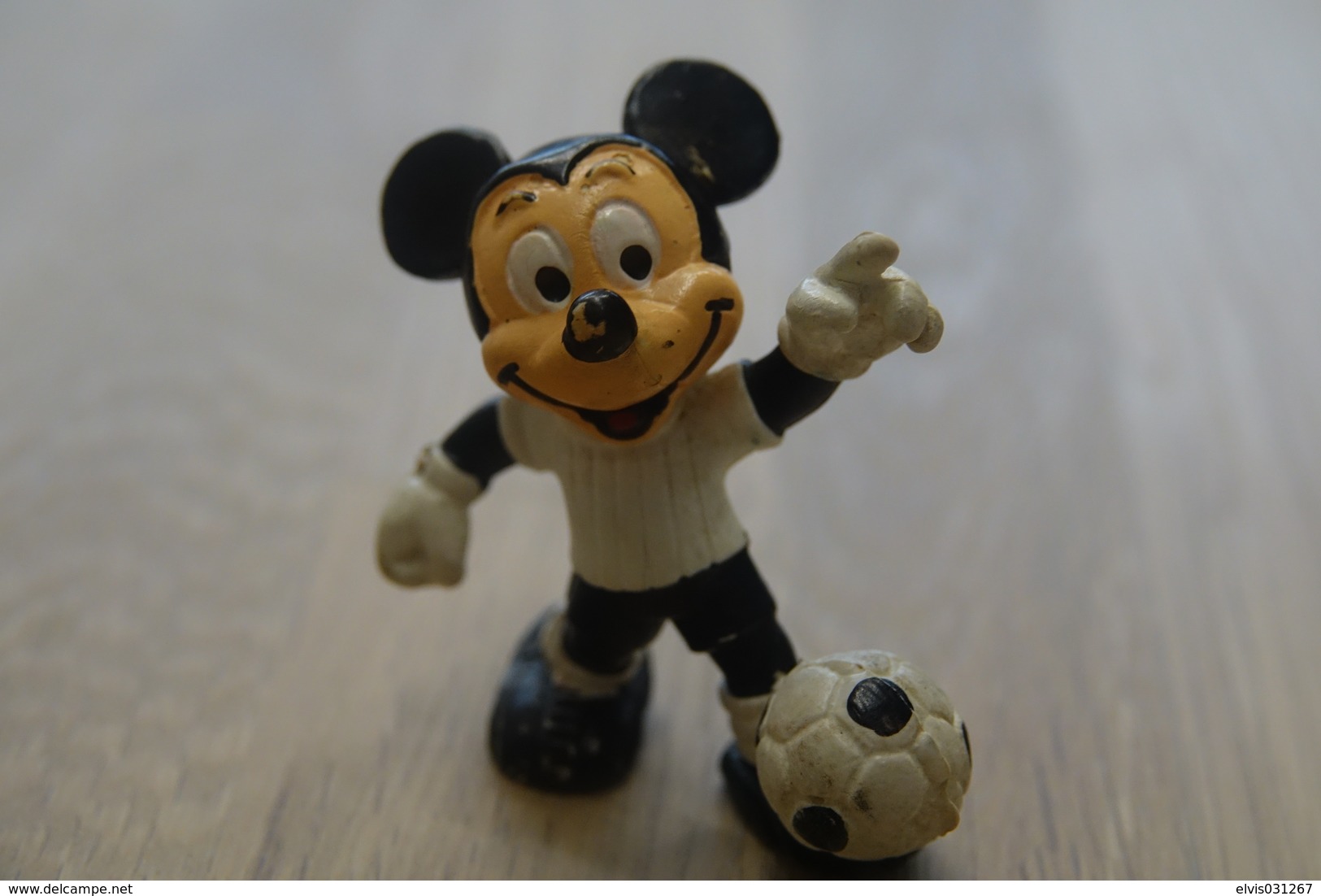 Vintage FIGURE : BULLY MICKEY MOUSE FOOTBALL Disney - 1986 - RaRe  - Figuur - Autres & Non Classés