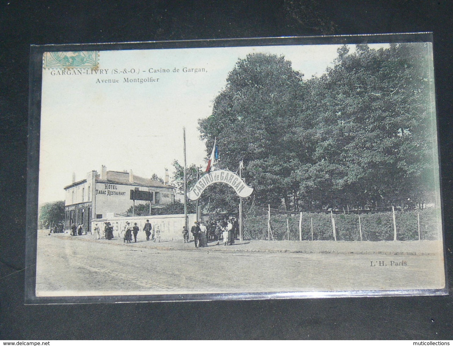 LIVRY GARGAN   1910 /    VUE RUE ANIMEE + COMMERCES ...   / CIRC /  EDITION - Livry Gargan