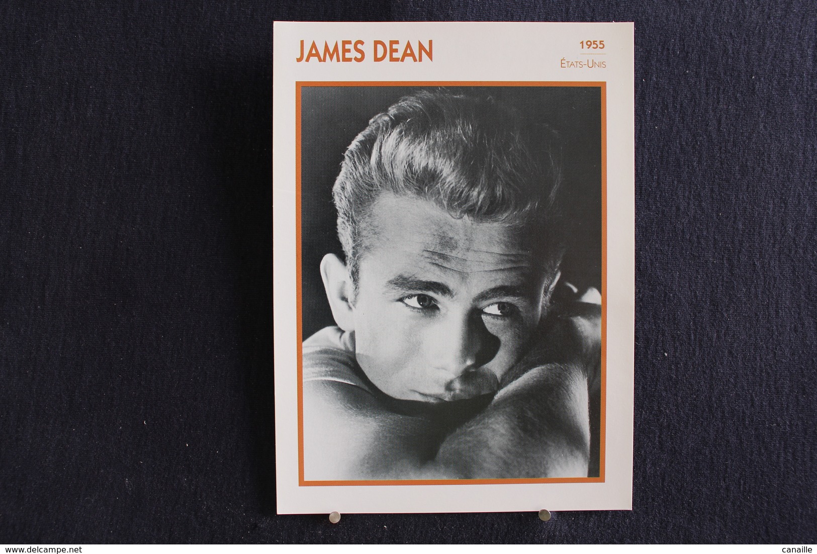 Sp-Acteur,James Dean - 1955 - Américain, Né  En 1931 à Marion (Indiana) Et Mort En 1955  à Cholame (Californie). - Acteurs