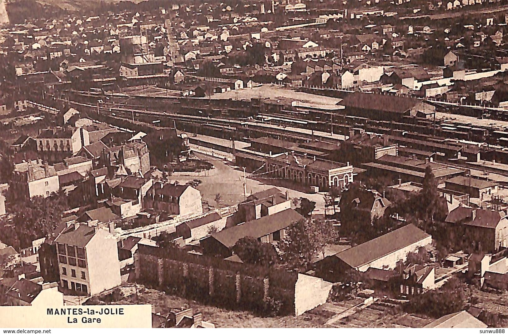 78 - Mantes -la-Jolie - La Gare (vue Aérienne 1935) - Mantes La Jolie