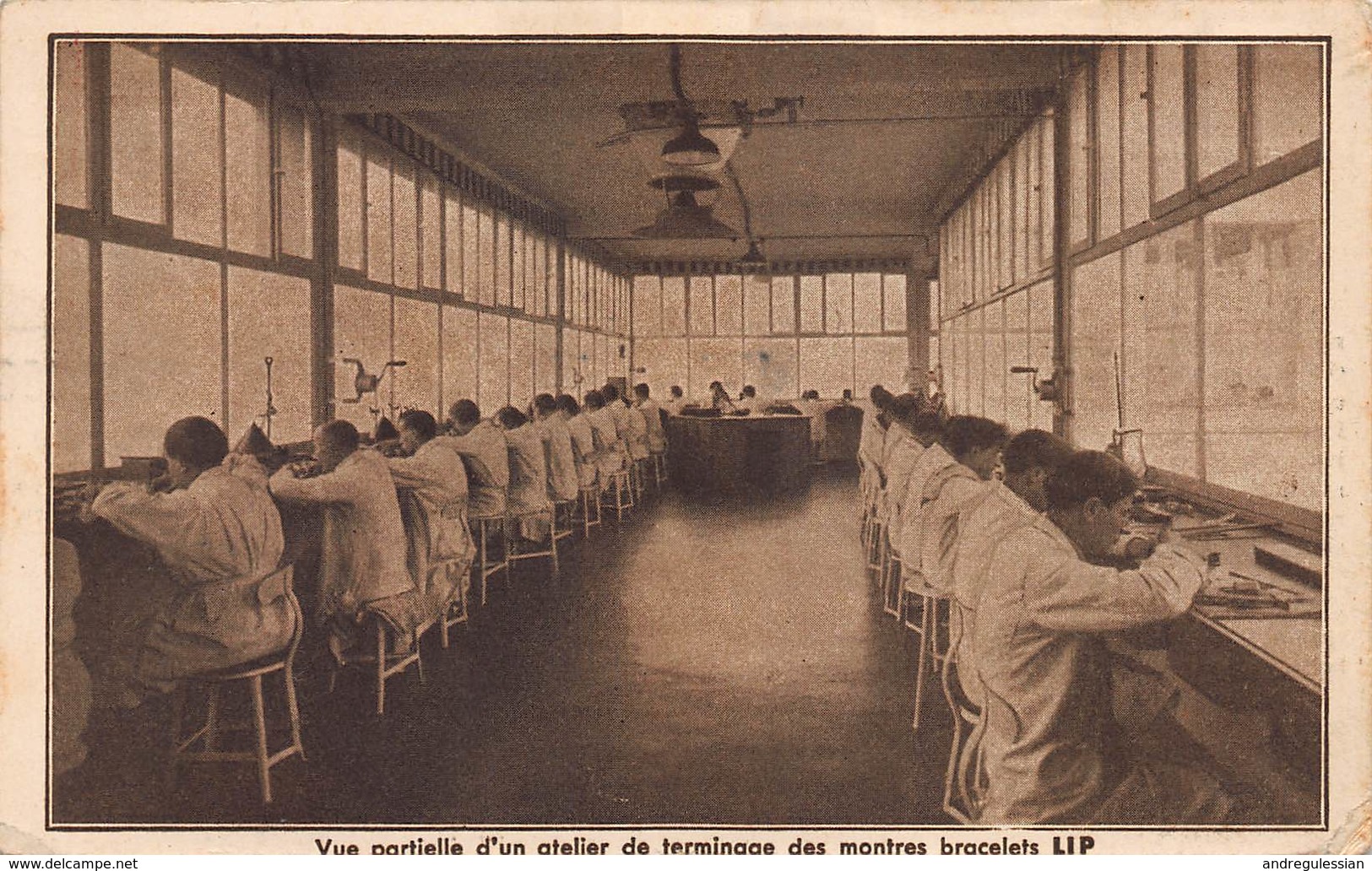 CPA Vue Partielle D'un Atelier De Terminage Des Montres Bracelets LIP ( Madame PRUNET Horlogerie Bijouterie ) - Espalion