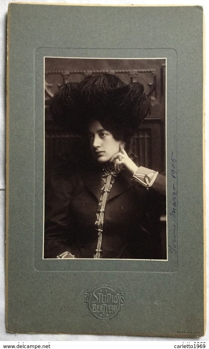 DONNA IN PRIMO PIANO - FOTO STUDIO BERTIERI TORINO ANNO 1905 - Non Classificati