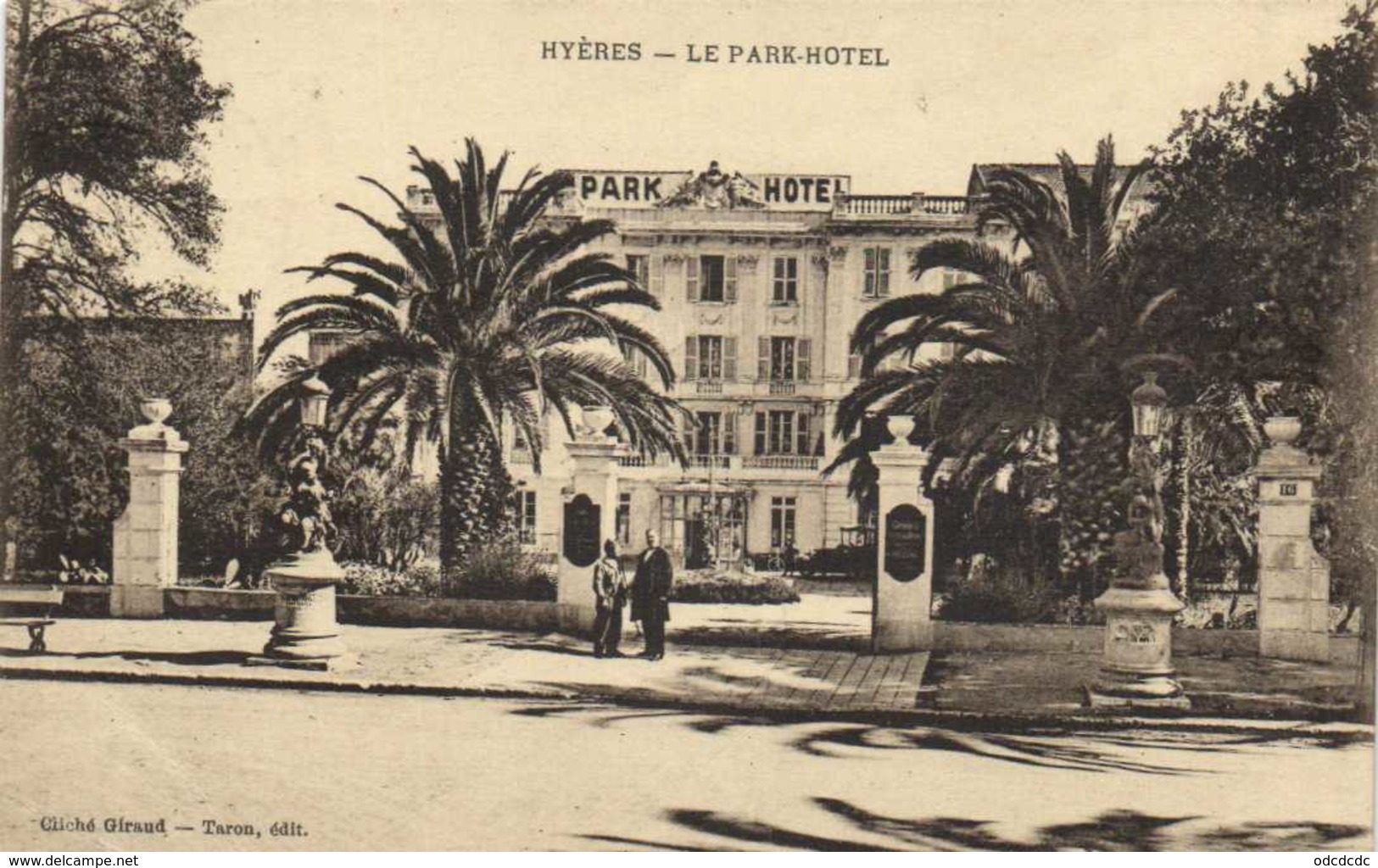 HYERES  LE PAK HOTEL  Animée RV - Hyeres