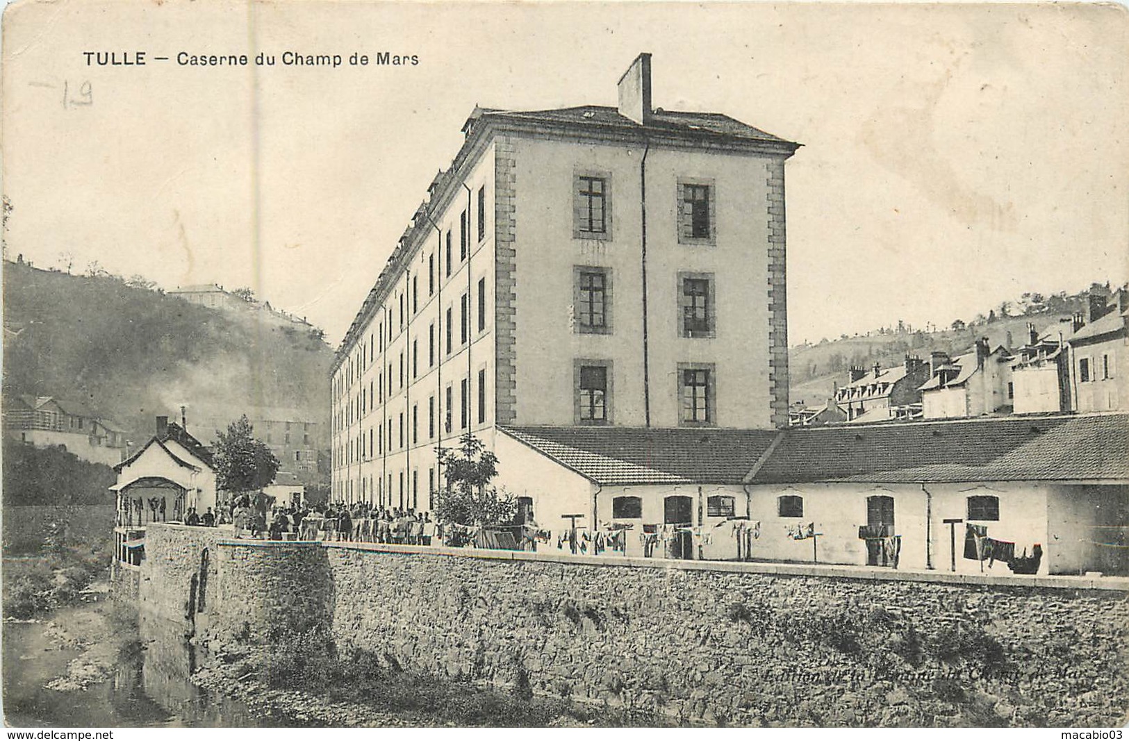 19 Corrèze :  Tulle  Caserne Du Champ De Mars   Réf 6930 - Tulle