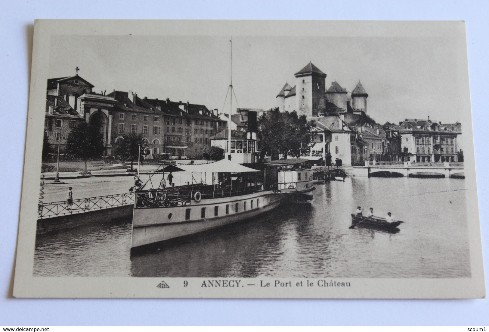 Annecy  Le Port Et Le Chateau - Annecy