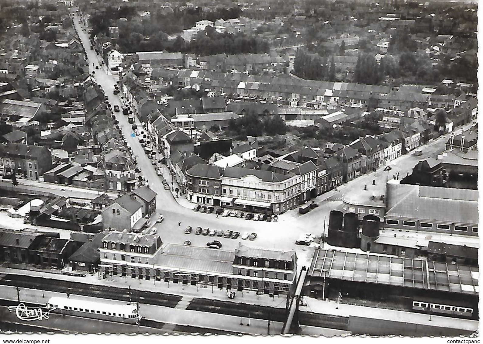 BETHUNE ( 62 ) - La Gare , La Place De La Gare  ( C.P.S.M. , Gd - Ft ) - Bahnhöfe Mit Zügen