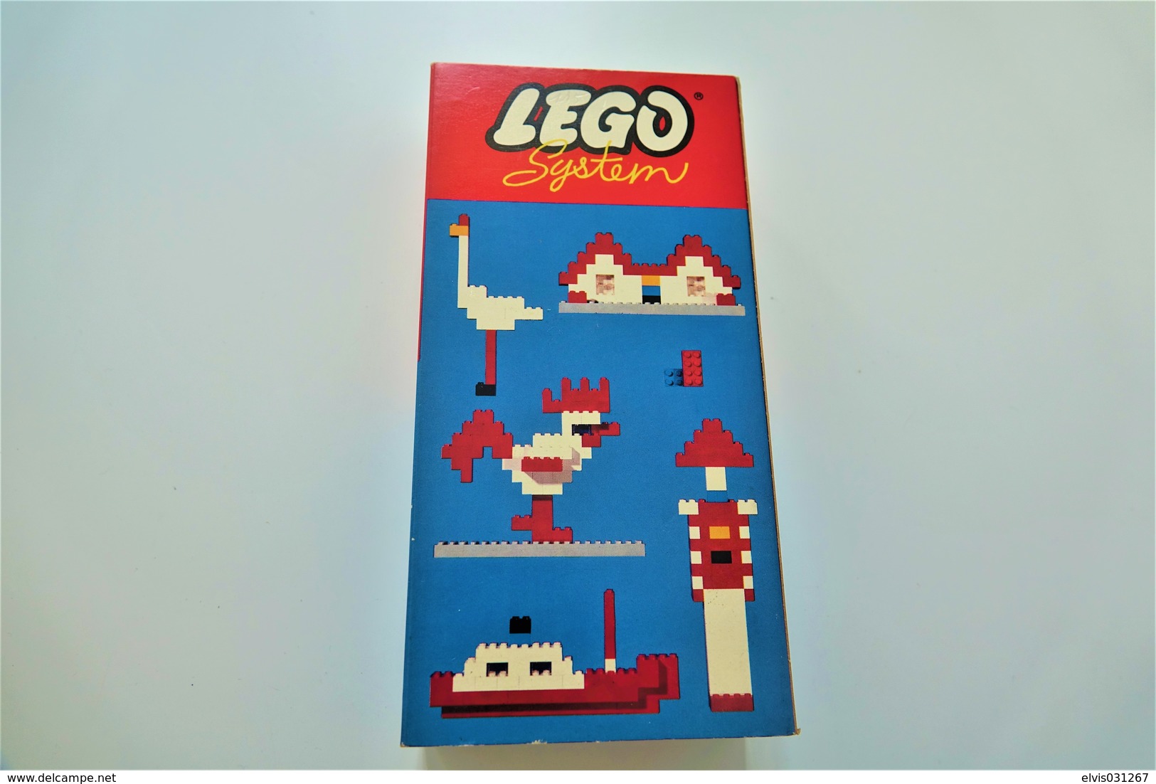 LEGO - 010 Basic Building Set In Cardboard NEW OLD STOCK MINT CONDITION  - Colector Item - Original Lego 1965 - Vintage - Catalogs