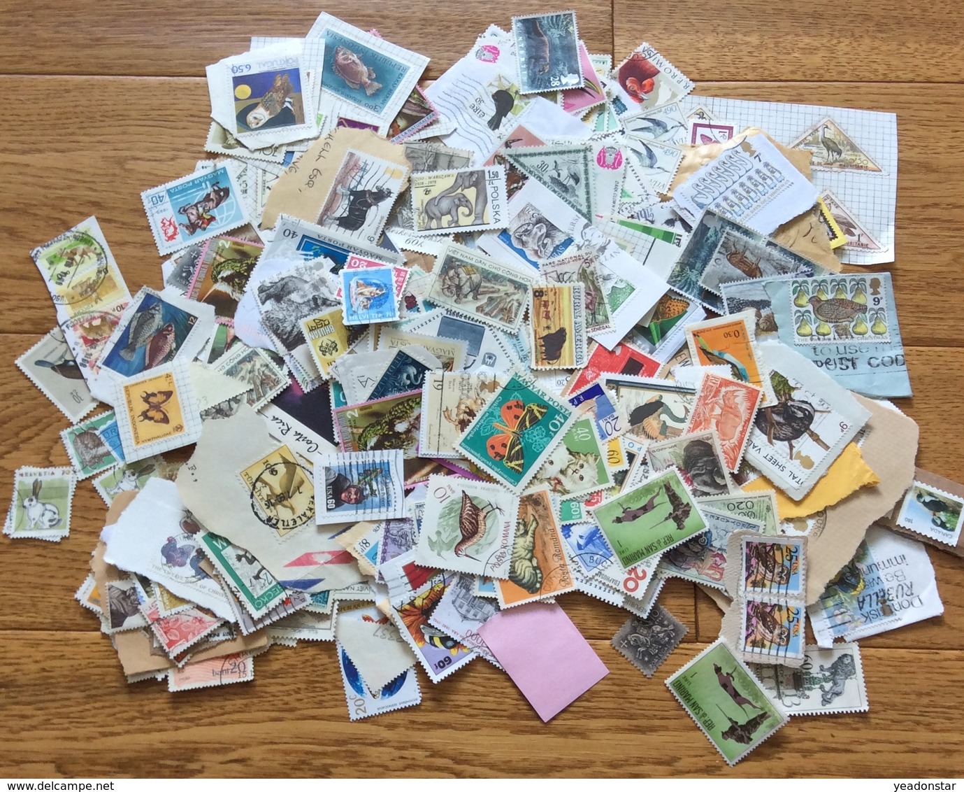 880 GRAMS OF ALL WORLD MIXED,MAINLY DEFINITIVES.USED. - Lots & Kiloware (mixtures) - Min. 1000 Stamps