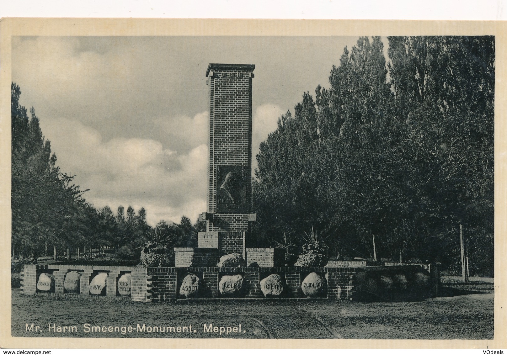 CPA - Pays-Bas - Meppel - Monument Mr. Harm Smeenge - Meppel