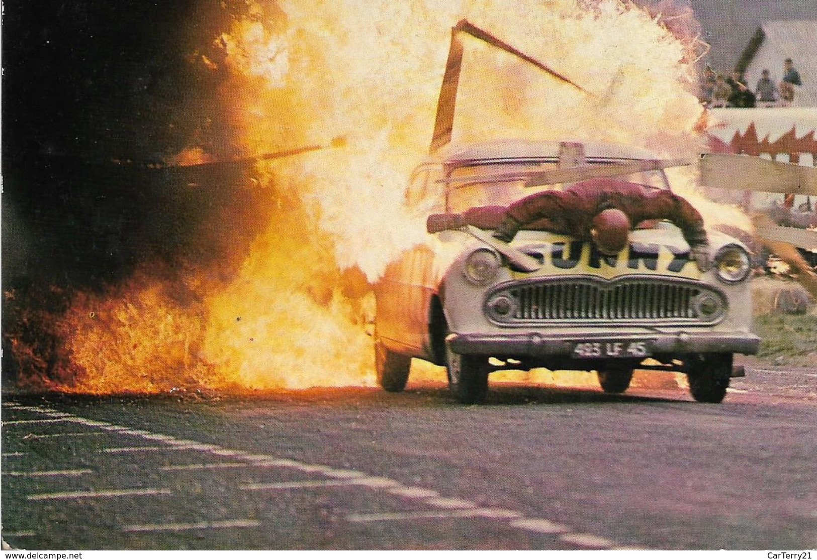 CPSM. CASCADES AUTOMOBILES. MUR DE FLAMMES. EQUIPE JEAN SUNNY. ORLEANS. 1968. - Sonstige & Ohne Zuordnung