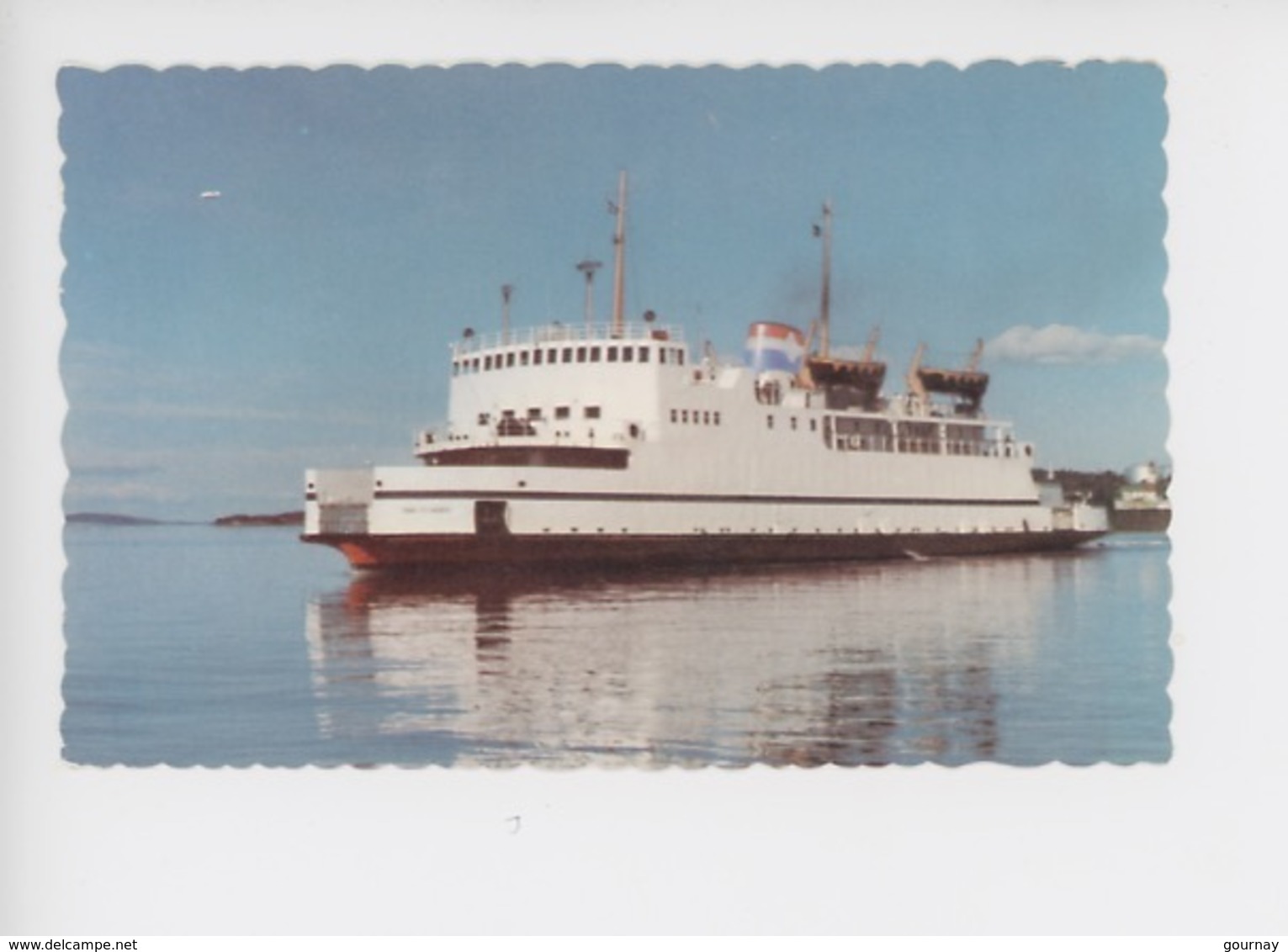 Le Trans-Saint-Laurent : Rivière Du Loup Et Saint Siméon - Traversier Clarke Transport Canada - Traghetti