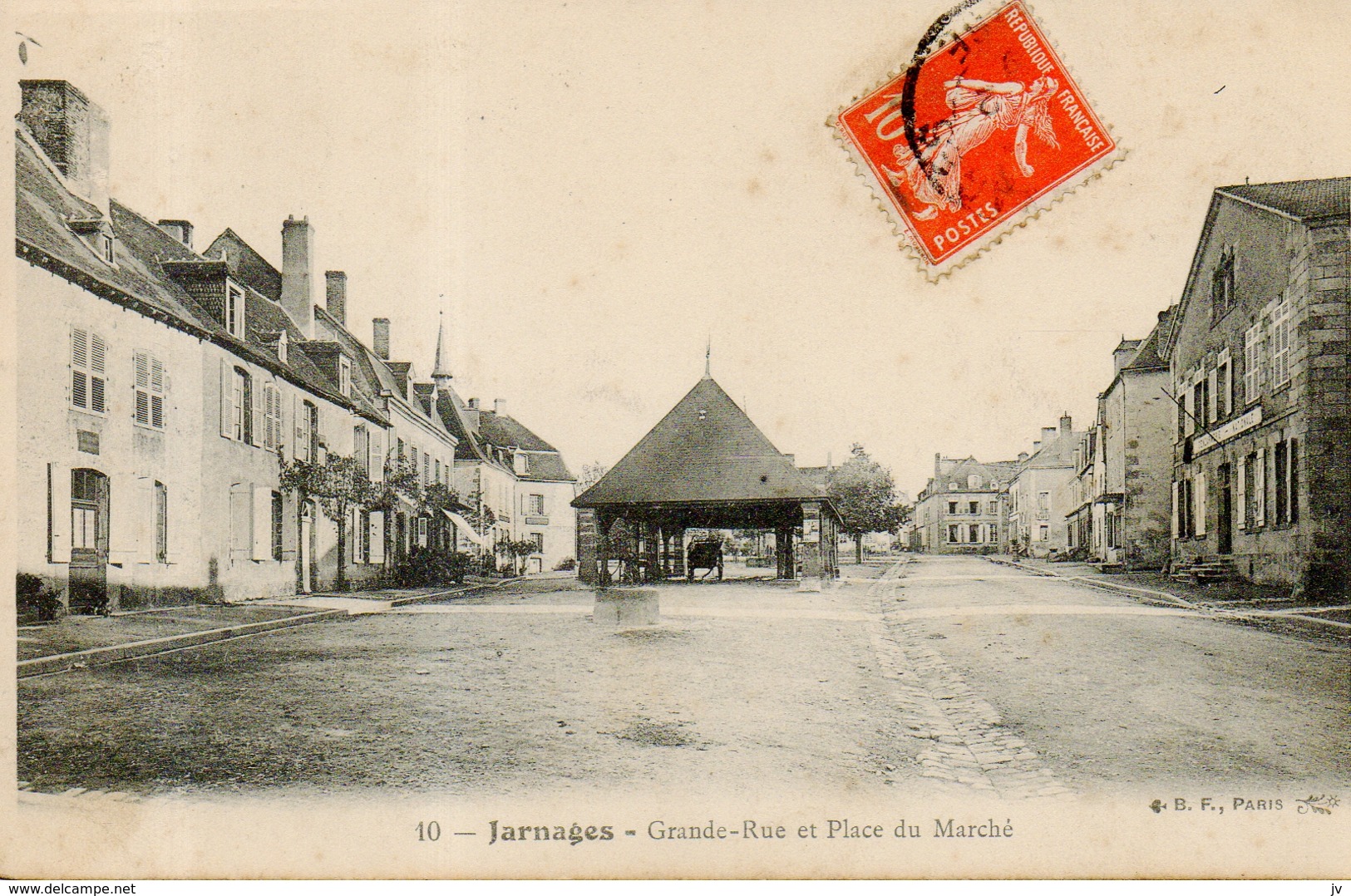 Jarnages - Grande Rue Et Place Du Marché - Autres & Non Classés