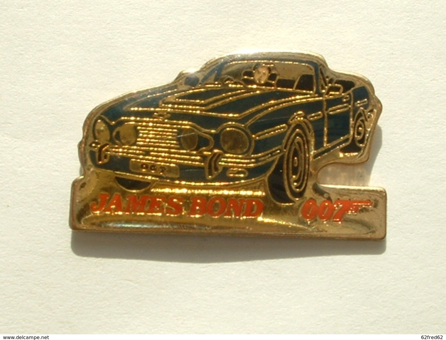 PIN'S JAMES BOND 007 - LA VOITURE - Cinema