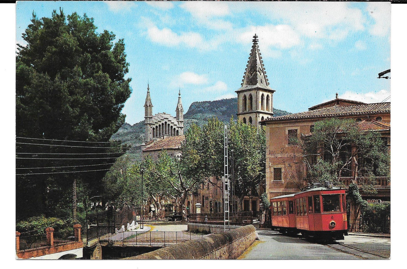 Cpsm Mallorca . Soller . Entrada Al Pueblo . - Mallorca