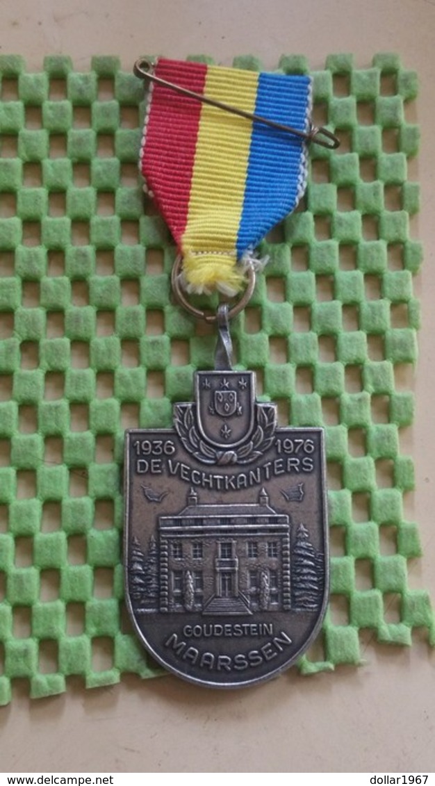 Medaille :Netherlands  -  1936 De Vechtkanters 1976 , Maarssen - Goudestein  / Vintage Medal - Walking Association - Andere & Zonder Classificatie